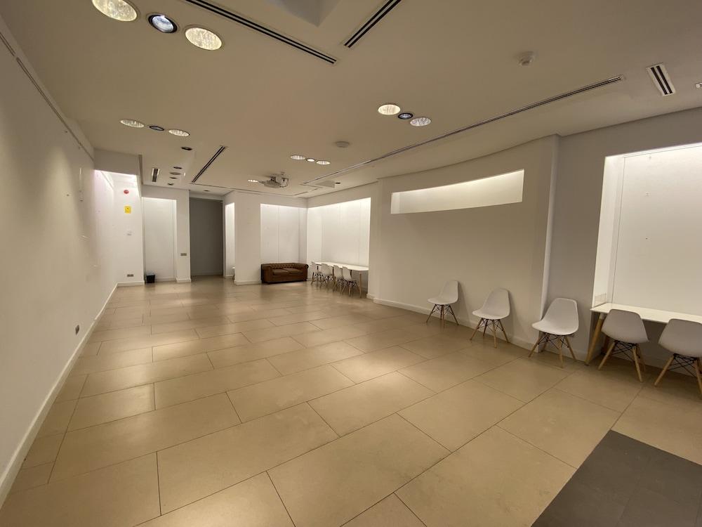 Hotel Madanis Liceo